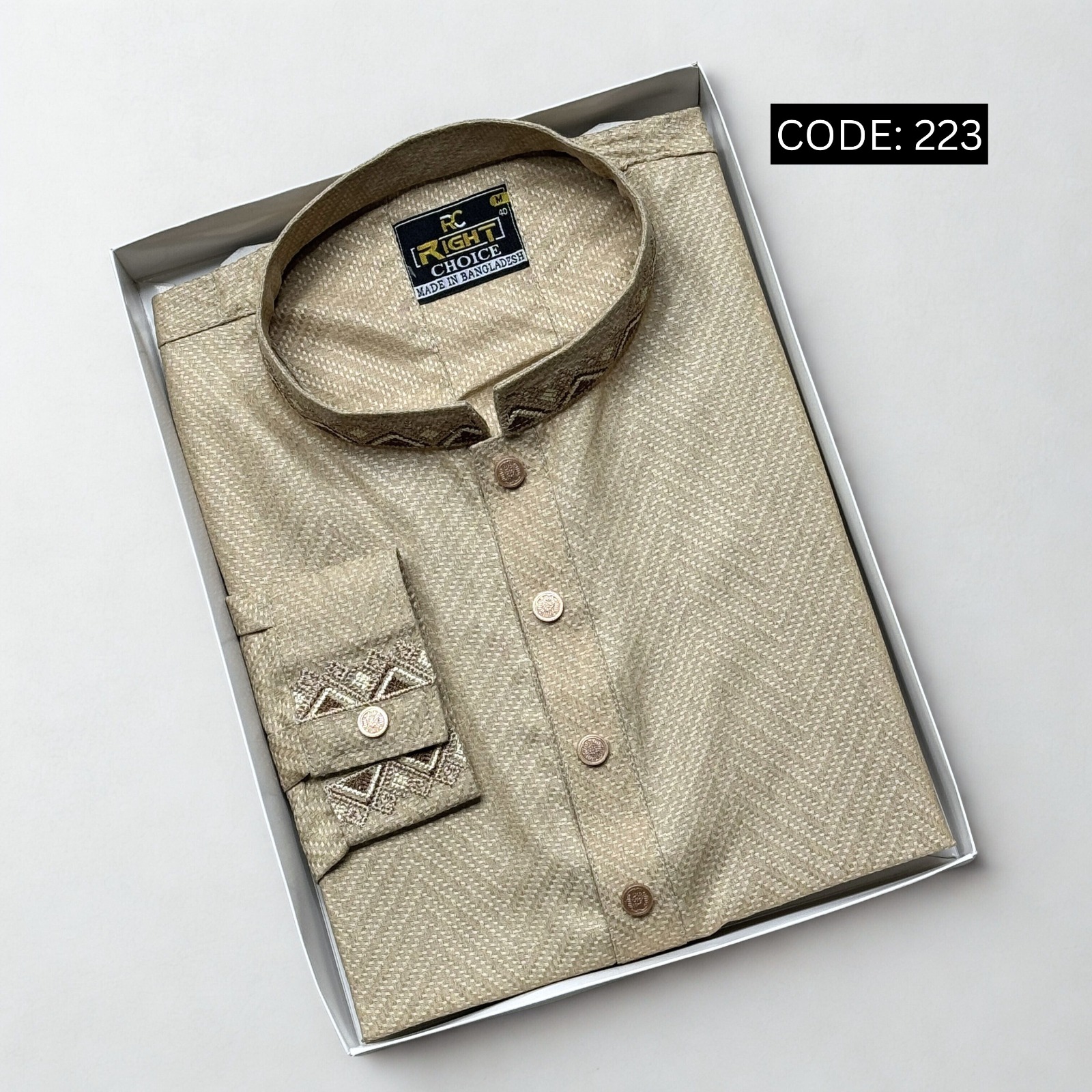 প্রিমিয়াম ইন্ডিয়ান ফেন্সি কটন এমব্রয়ডারি পাঞ্জাবি (CODE: 223)